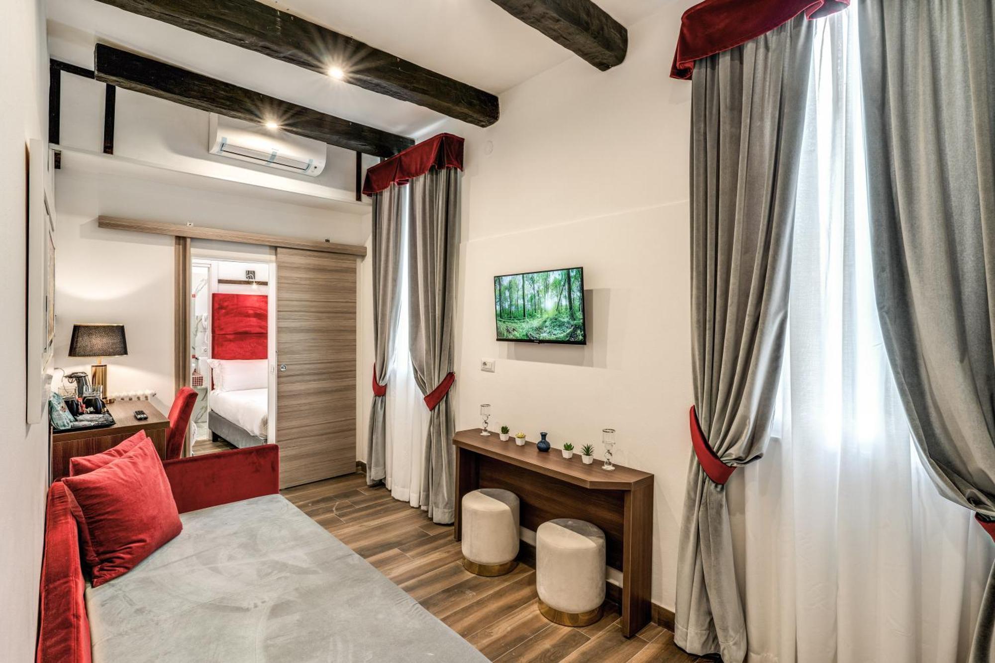 Tritone House Gasthuis 4*